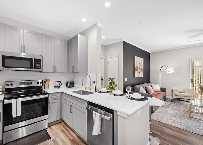Stylish 2br - Scottsdale, Pet-friendly, Sunrise Peak *
