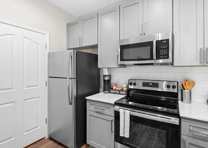 Stylish 2br - Scottsdale, Pet-friendly, Sunrise Peak