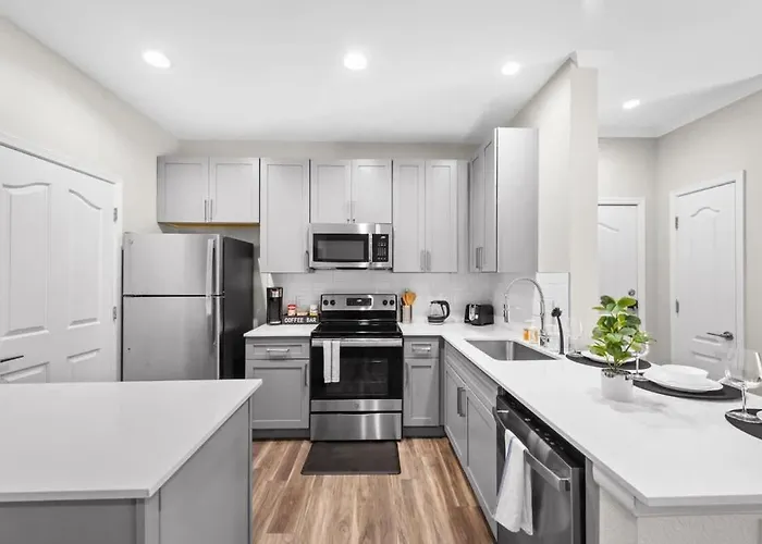 Apartment Stylish 2br - Scottsdale, Pet-friendly, Sunrise Peak *