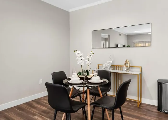 Stylish 2br - Scottsdale, Pet-friendly, Sunrise Peak
