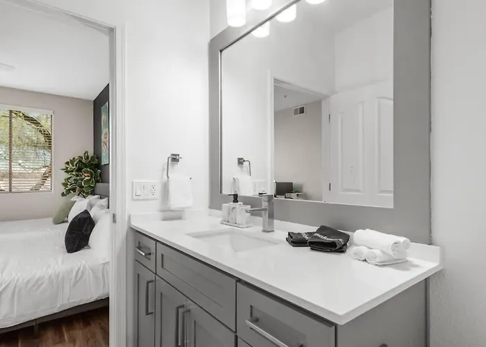 Apartment Stylish 2br - Scottsdale, Pet-friendly, Sunrise Peak Scottsdale