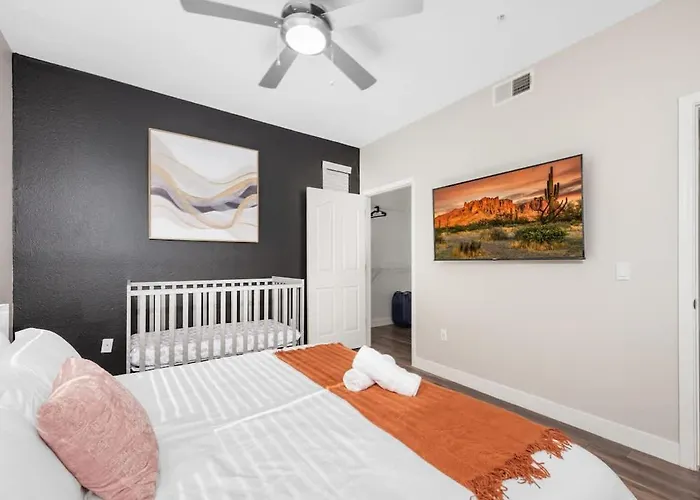Stylish 2br - Scottsdale, Pet-friendly, Sunrise Peak *